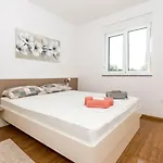 House Libra * Jadrija