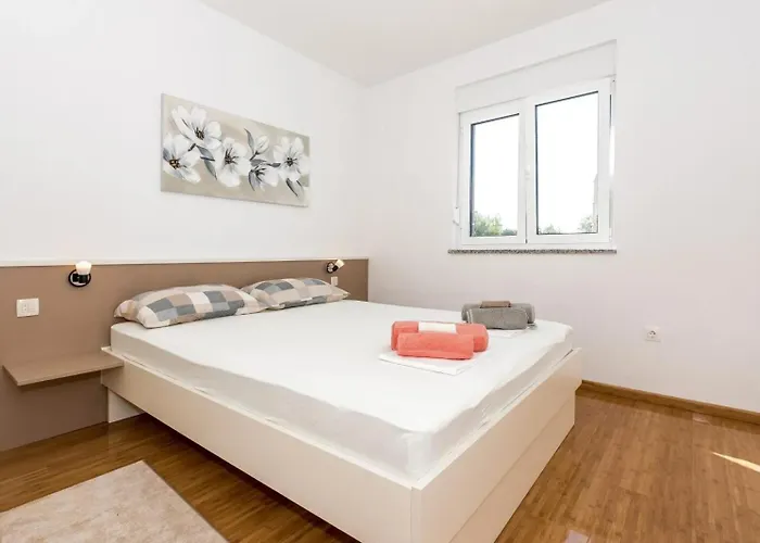 House Libra * Jadrija